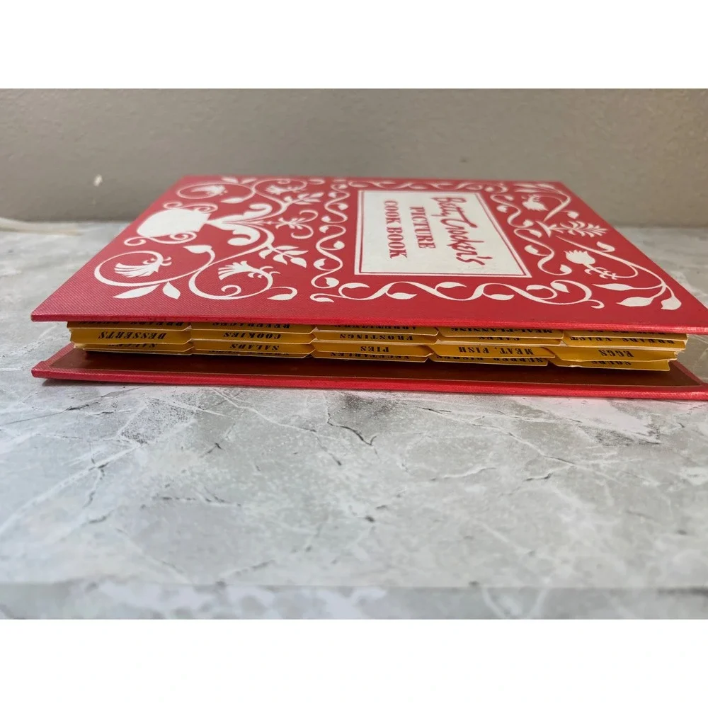Vintage‎ Cook Book Ephemera Binder Betty Crocker's 1950 Facsimile Edition 1998